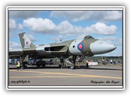 Vulcan XH558_01